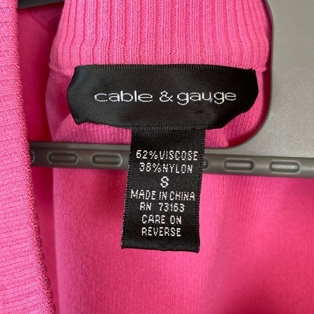 Cable & Gauge Hot Pink Ribbed Knit Sweater Vest Size Small - Picture 14 of 17